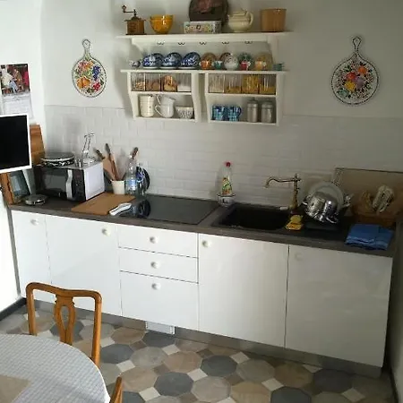 Quieta Casetta In Una Liguria Insolita * Bergeggi